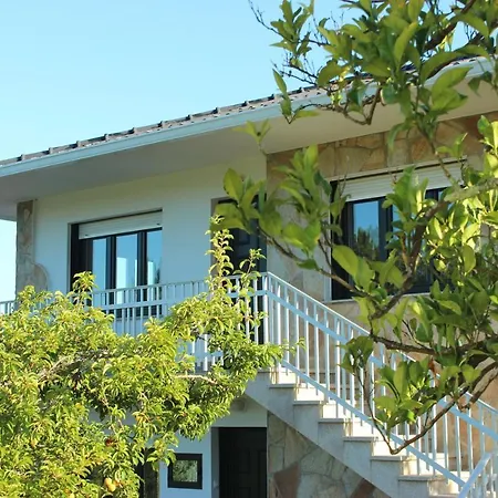 Bonita Vivenda Con Jardin En Playa Aguieira Apartman